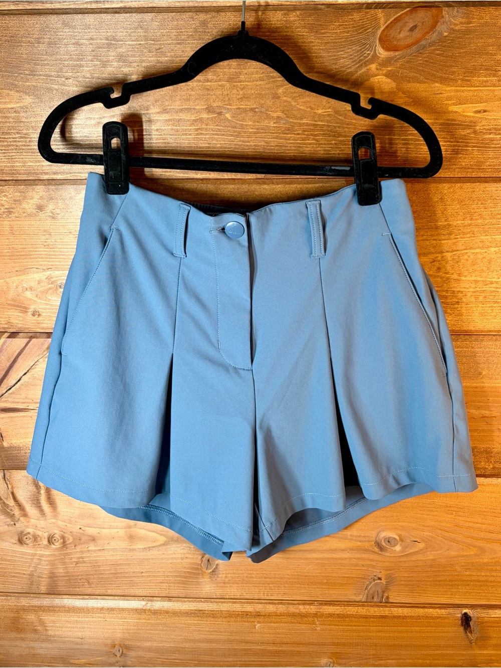 adidas Pleated High-Waist Shorts - Light Blue Size XS 💕💙